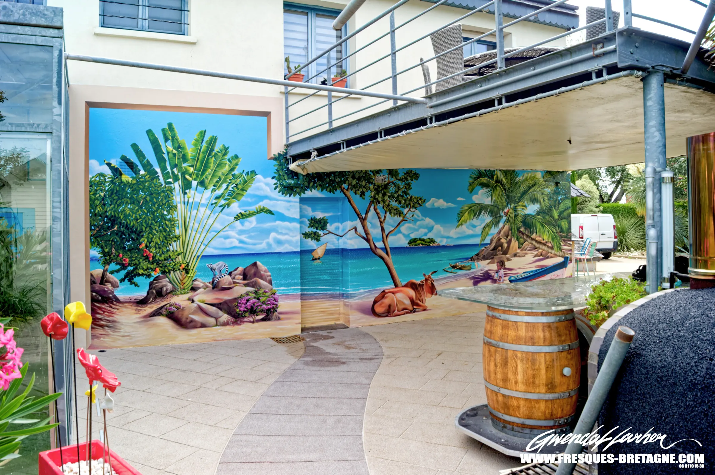 Fresque murale exotique et tropicale en trompe-l'œil, réalisation à Rennes.